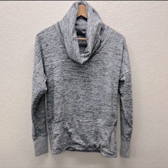 Athleta Tops - Athleta Heathered Gray Cowl Neck Sweatshirt Top Sweater Size Small Super Soft